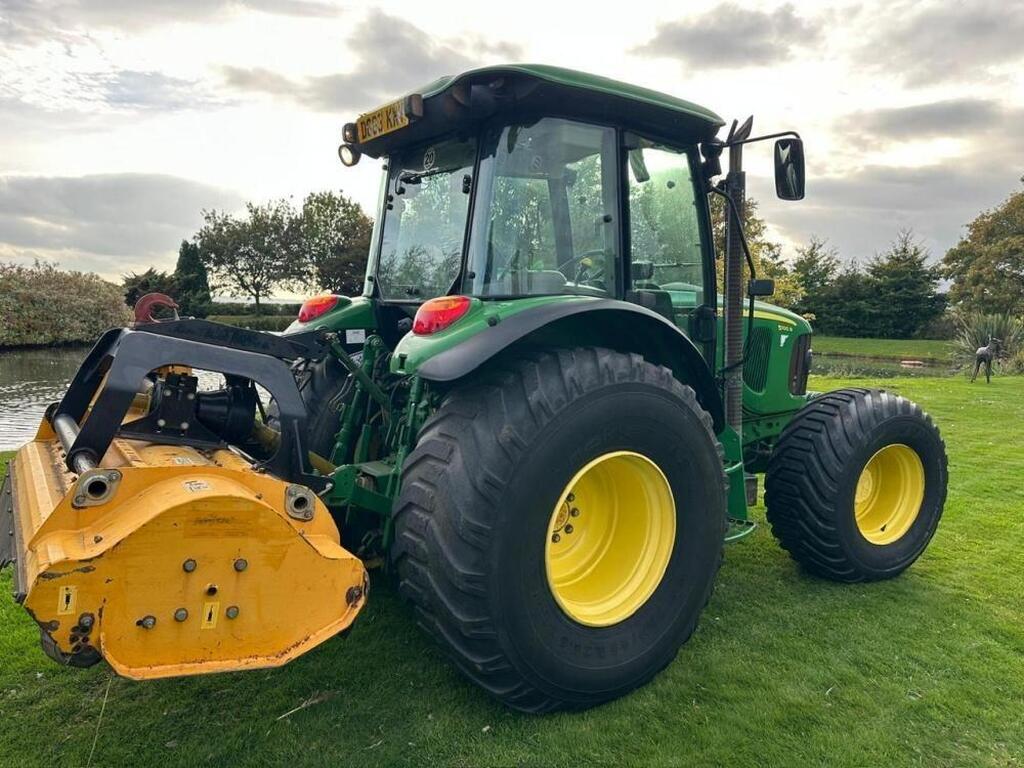 John Deere 5100R TRACTOR - View 6
