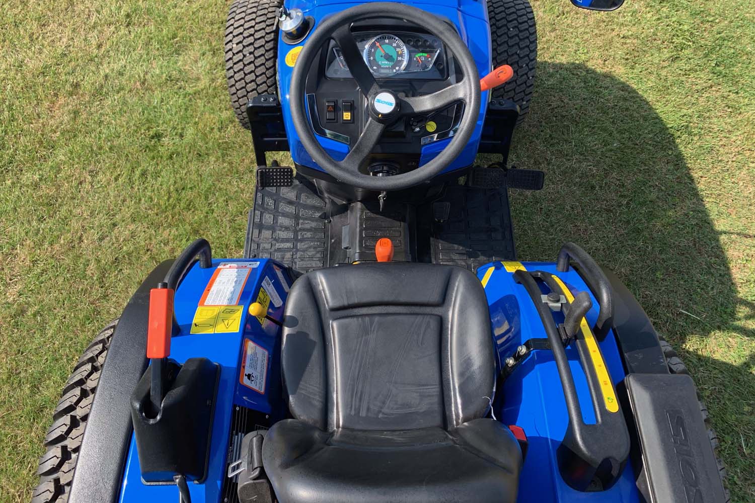 Solis 26 Compact Tractor - View 3