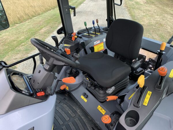 New Solis S50 4wd Shuttle XL - View 5