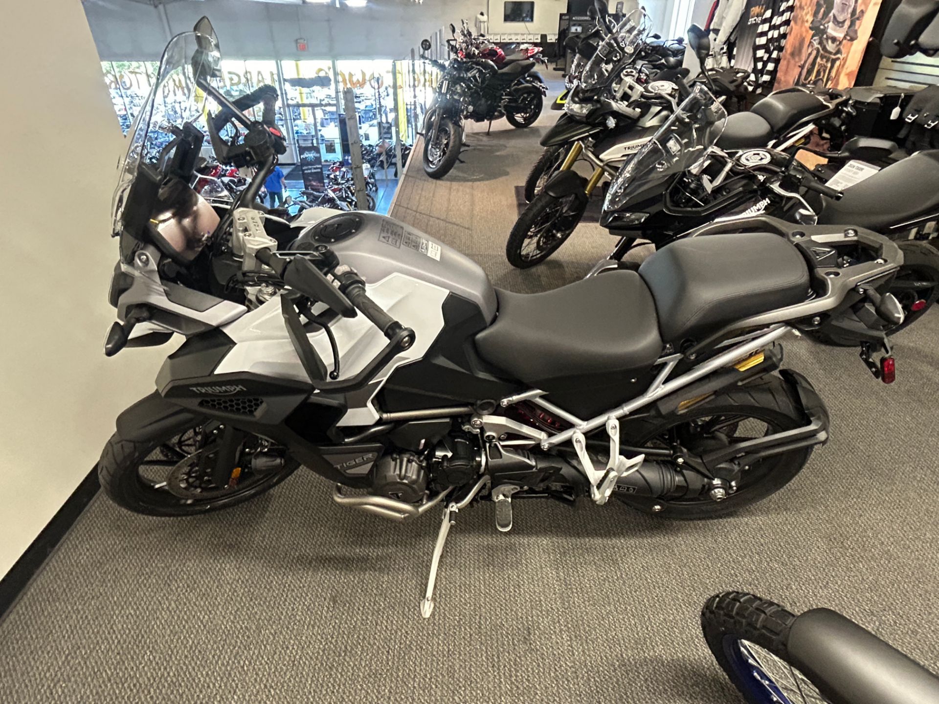 2024 Triumph Tiger 1200 GT Explorer - View 5