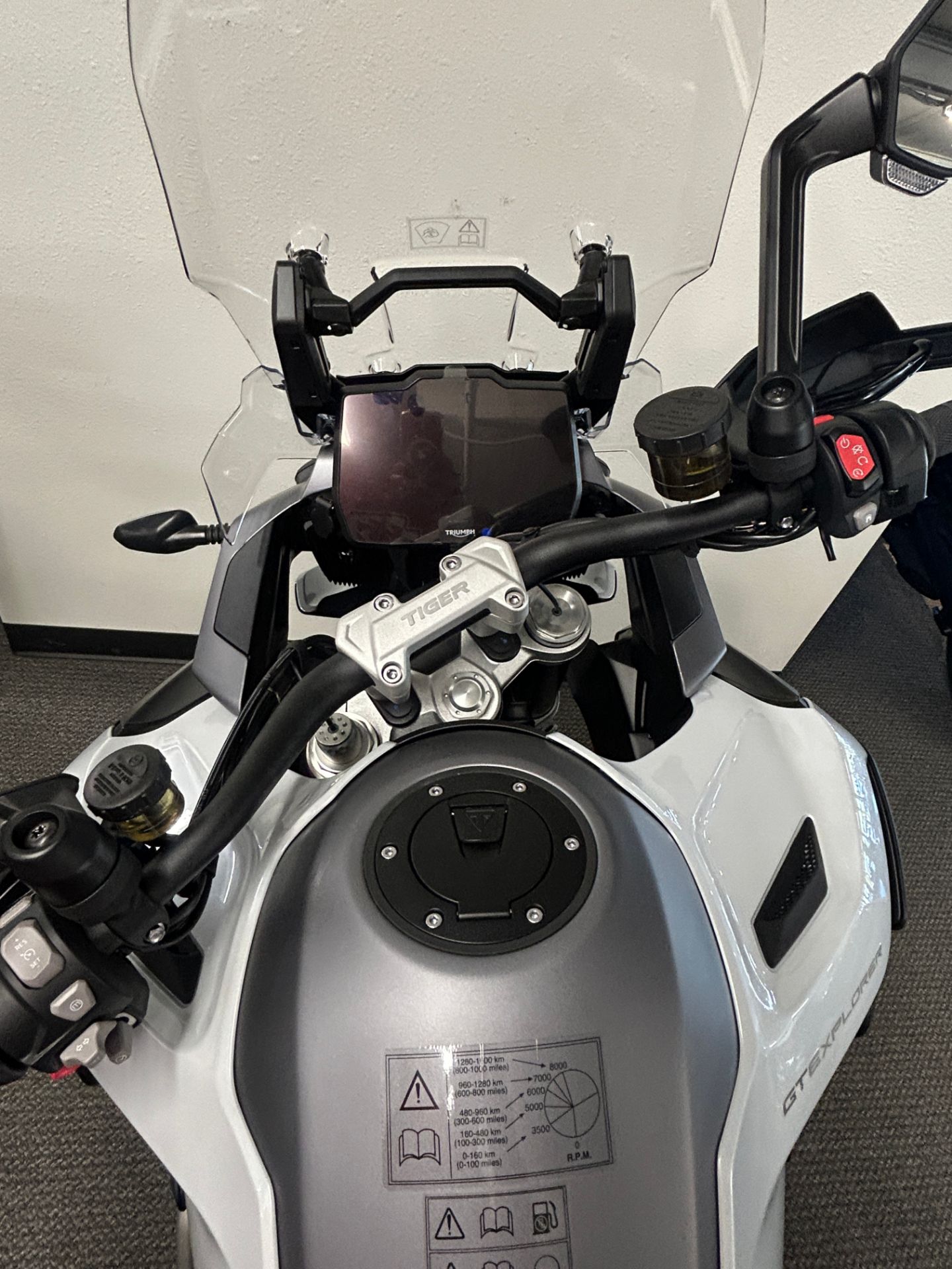 2024 Triumph Tiger 1200 GT Explorer - View 6