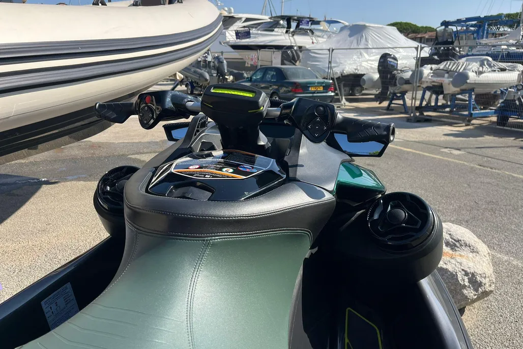 2023 Sea-Doo RXP - View 3