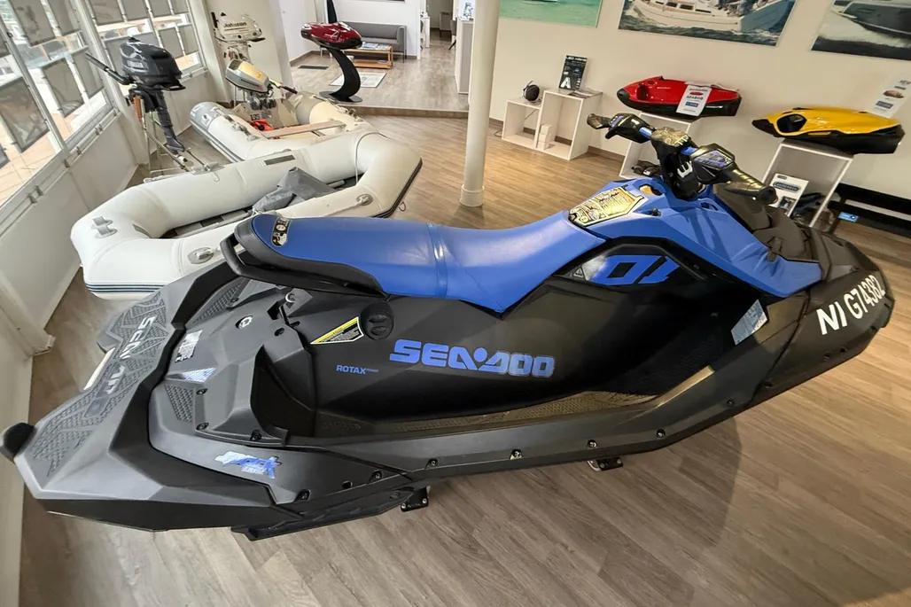 2022 Sea-Doo Spark Trixx 3up - View 3